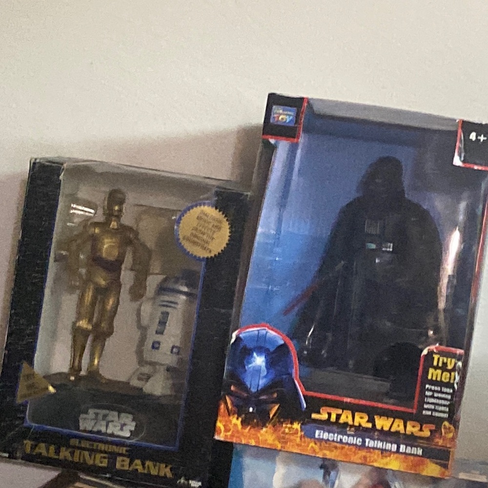 R2 D2/C-3PO talking bank or Darth Vader electronic bank NIB ⭐️